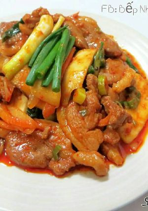 Hình của món Vịt xào cay 오리불고기.