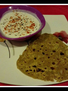 A picture of Missi Roti/Paratha.