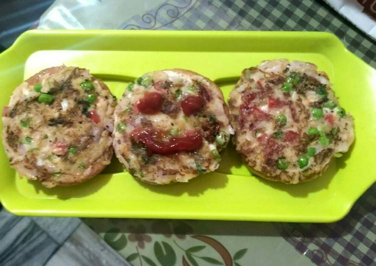 Recipe of Award-winning Suji Bread pizza