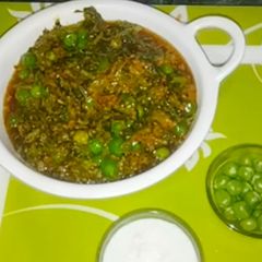 Methi malai matar A picture of Methi malai matar.