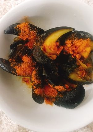 A picture of Fried snail & yaji.