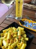 Rigatoni con salmone e zucchini