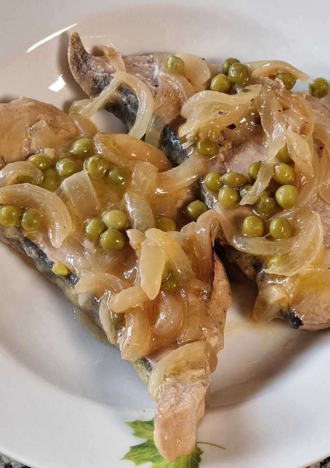 Una foto de Pez espada en salsa