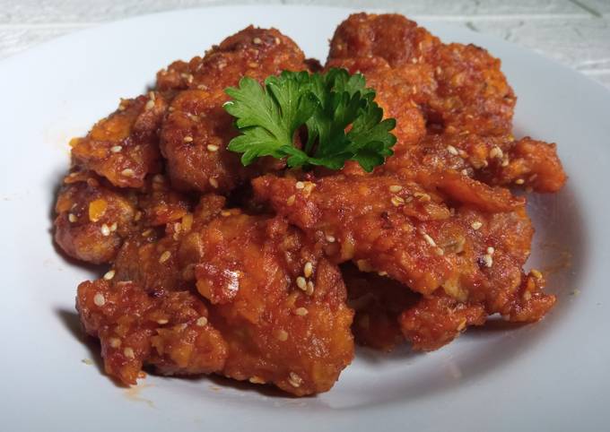 Yangnyeom tongdak (korean spicy chicken)