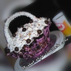 A picture of Basket style chocolate cake.