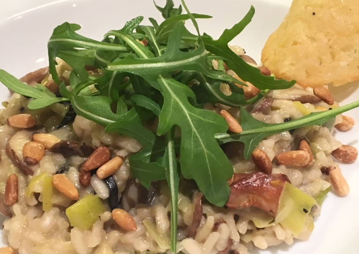 Risotto with leeks, mushrooms & Parmesan crisps