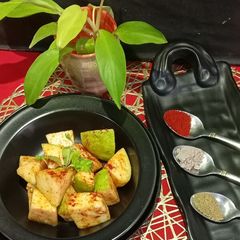 A picture of Spicy Guava Salad.