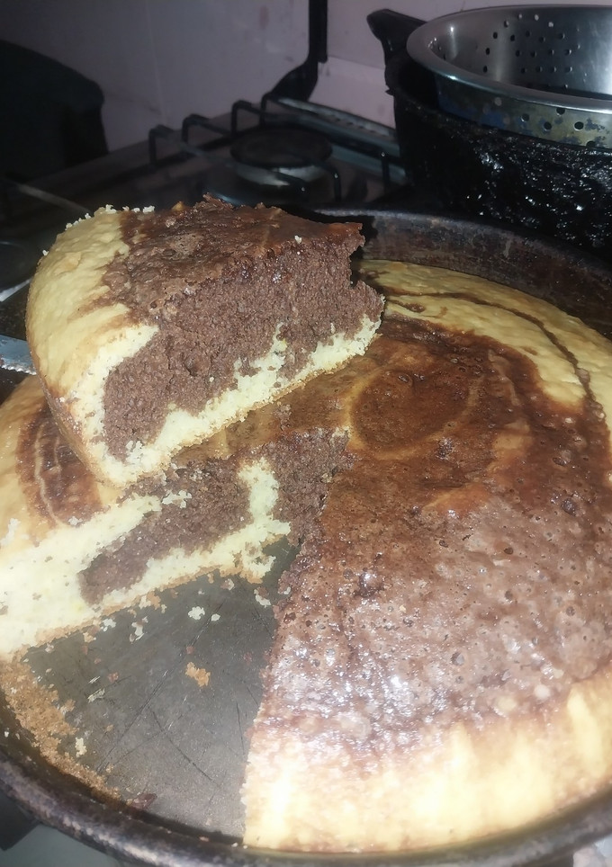 Una foto de Torta marmolada fácil