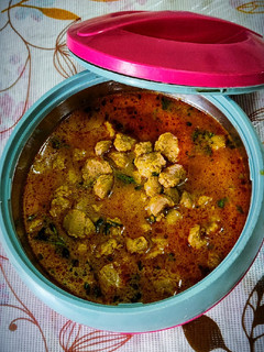 सोयाबीन बड़ी की करी (soyabean vadi ki curry recipe in Hindi) रेसिपी मुख्य फोटो