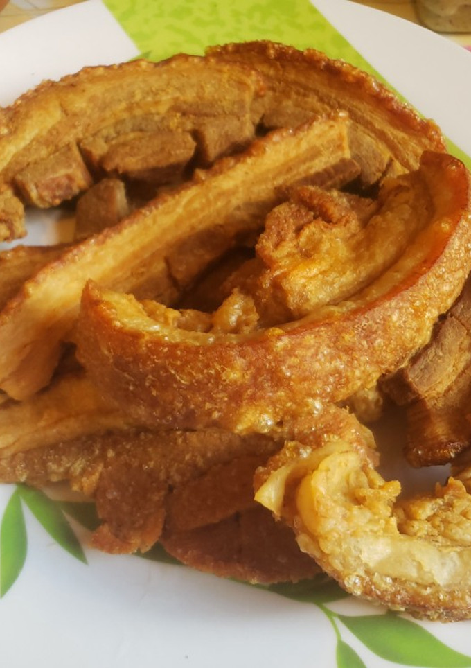 Una foto de Chicharrón crujiente hecho en casa