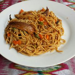 A picture of Jollof spaghetti.