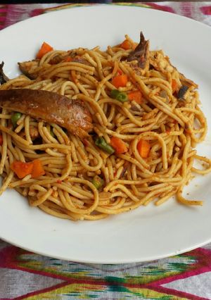 A picture of Jollof spaghetti.