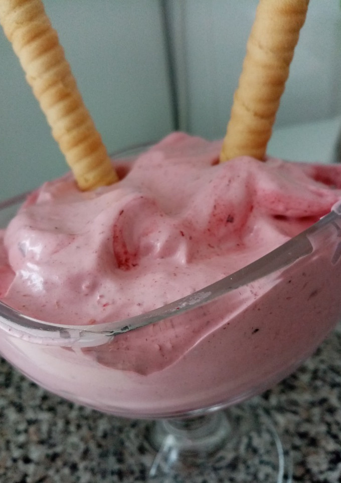 Una foto de Espuma rápida de frutas congeladas