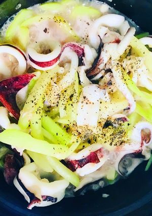 Hình của món Mực xào su hào.