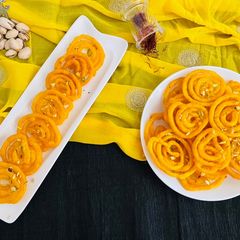 A picture of Instant kesar Jalebi.