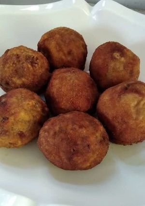 A picture of Scotch egg.