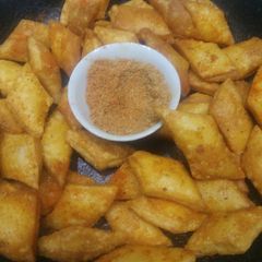 A picture of Namkeen namakpary.