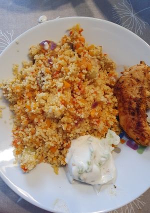 A picture of Easy couscous with refreshing cucumber salat.