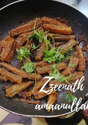 A picture of Fried Bombay Duck.