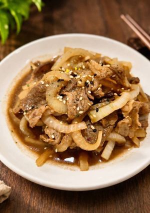 日式牛丼(簡單料理) 的食譜成品照片