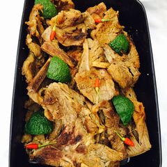 A picture of Pan grilled chuck steak.