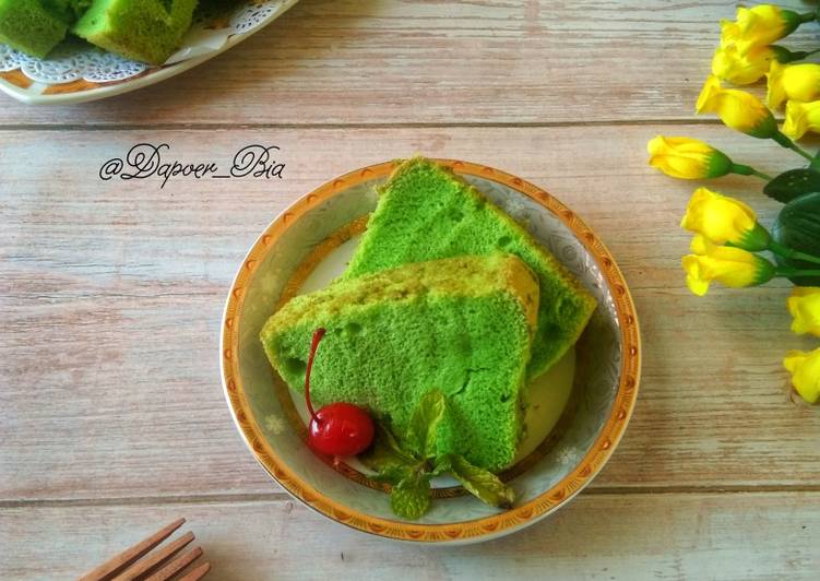 Basic Pandan Chiffon Cake