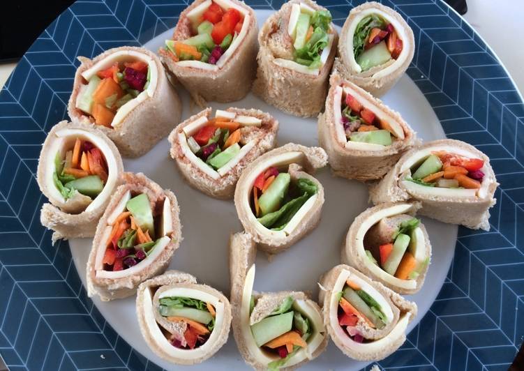 Recipe: Yummy Bread pinwheel Sandwich/Bread Sushi