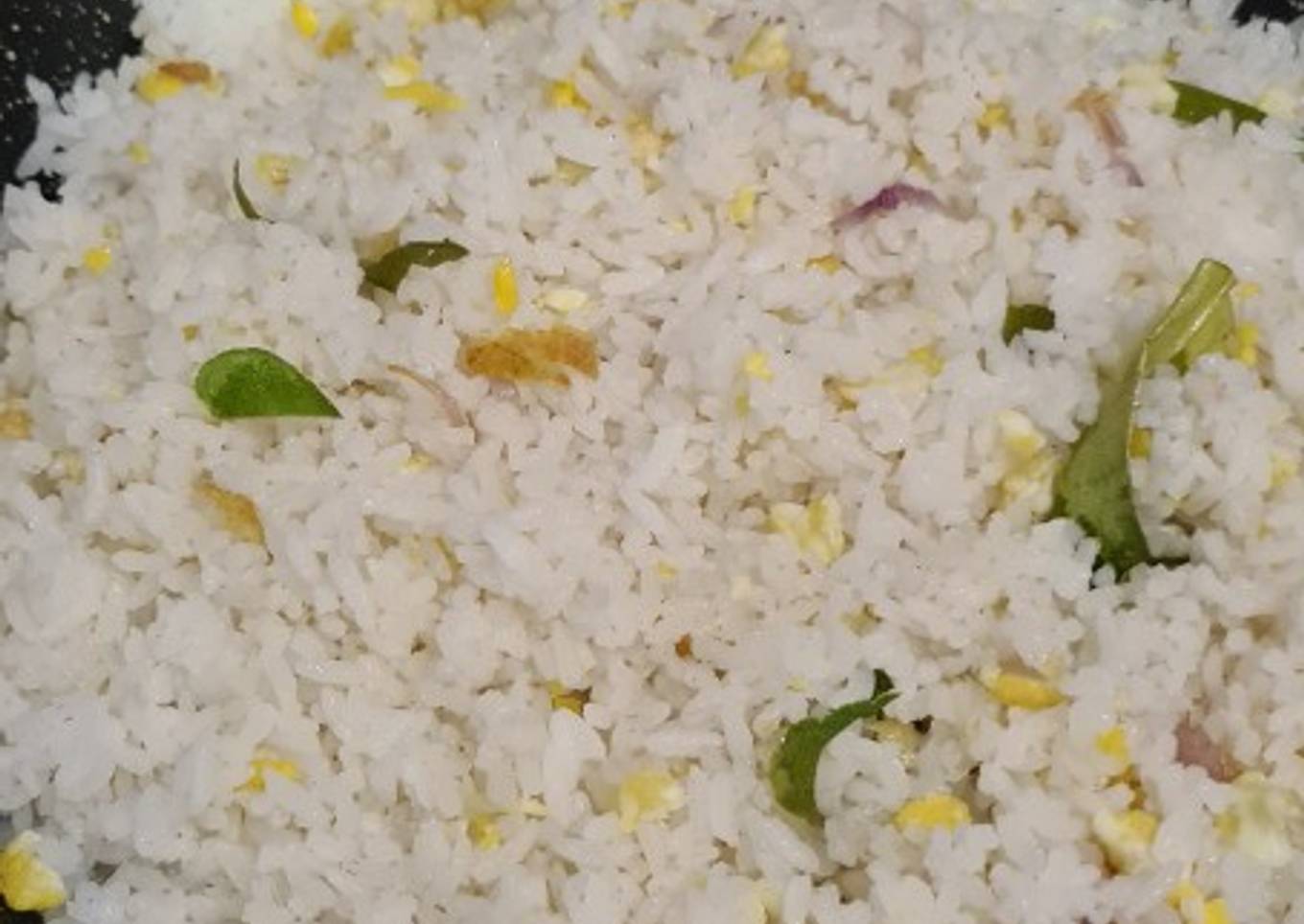 Nasi goreng daun jeruk