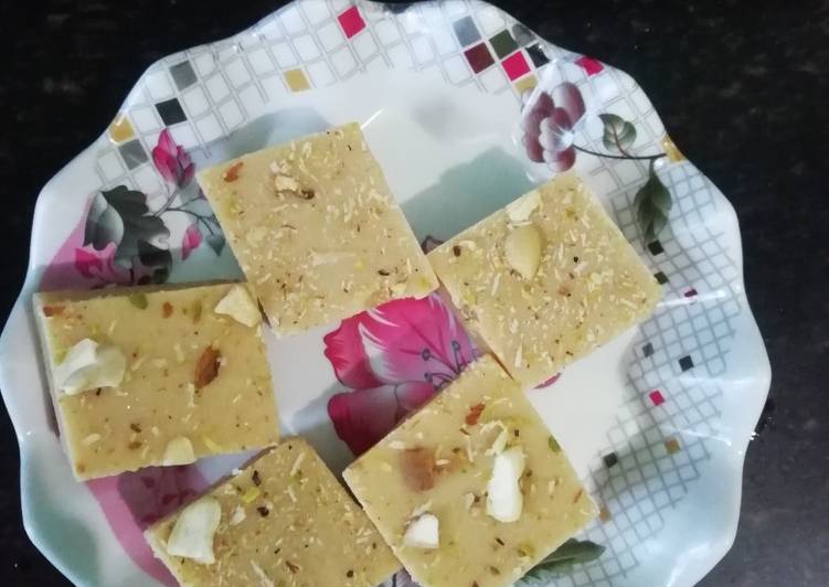 Besan ki Burfi