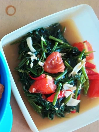 Langkah Mudah untuk Menyiapkan Resep Cah Kangkung Saos Tiram yang Bisa Manjain Lidah Anti Ribet, Lezat