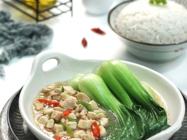 Easy Steps to Make Recipes Pokcoy Cah Ayam the Delicious Delicious.