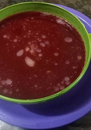 A picture of Chukadar aur gajar ka soup.