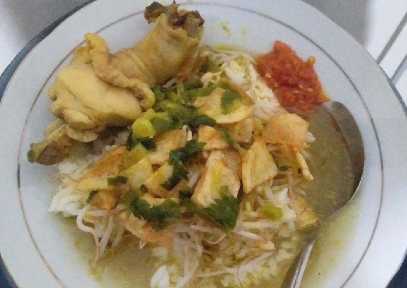 Soto Ayam Lengkap