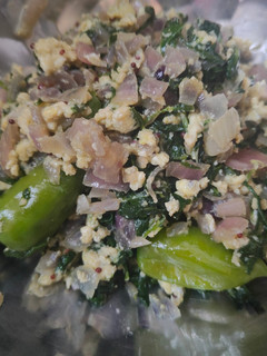 வெந்தயக்கீரை முட்டை பொரியல்(keerai muttai poriyal recipe in tamil) செய்முறை முக்கிய புகைப்படம்