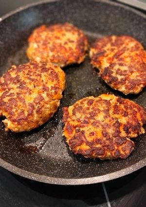 Una foto de Hamburguesa de ternera y zanahoria
