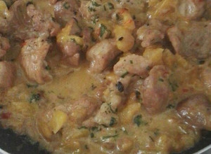 Una foto de Cerdo en salsa de piña