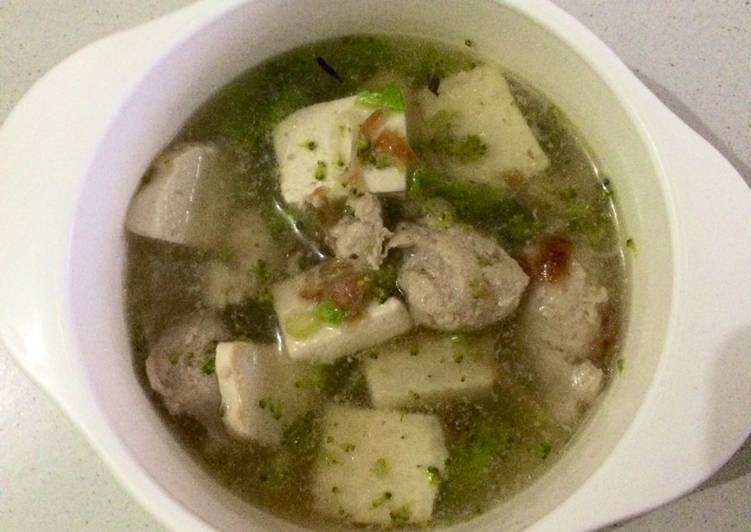 Resep Sup Bola Ayam Tahu Brokoli | Cara Bikin Sup Bola Ayam Tahu Brokoli Yang Lezat Sekali