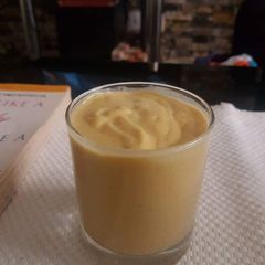 A picture of Mango banana smoothie.
