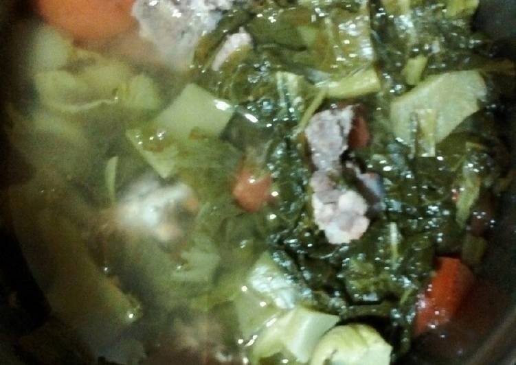 Sop bak kut sayur asin