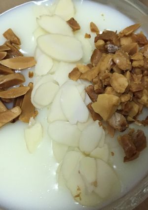 صورة لوصفة مهلبيه باللوز من لمساتي