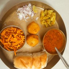 A picture of Misal paav.