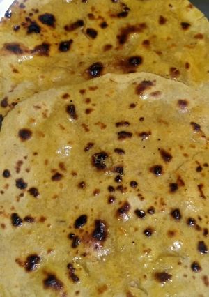 मिस्सी रोटी (missy roti recipe in Hindi) रेसिपी मुख्य फोटो