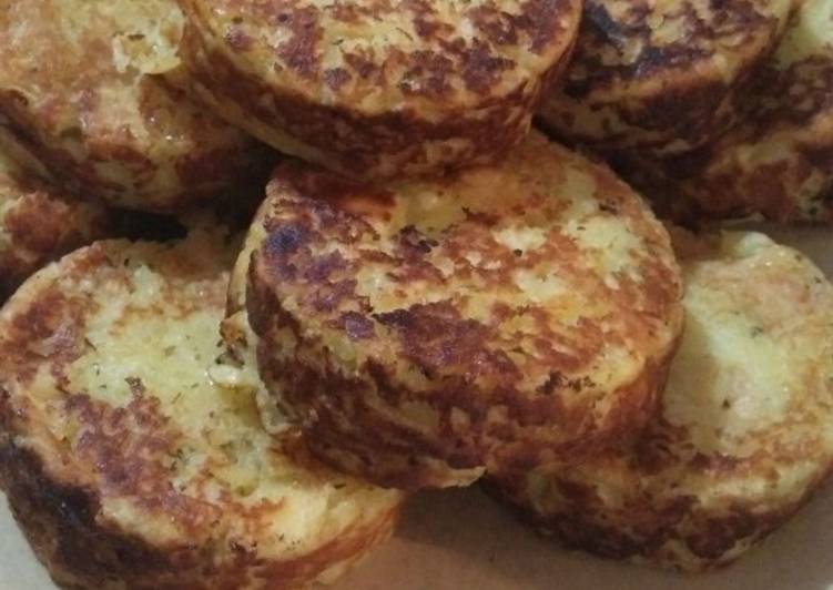 11 Resep: Kue Lumpur ala Garlic Bread yang super gurih yang Bisa Manjain Lidah!