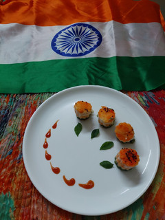 ट्राई कलर ढोकला(try colour dhokla recipe in hindi) रेसिपी मुख्य फोटो