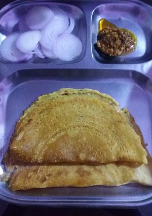 नमकीन चीला (Namkeen cheela recipe in hindi) रेसिपी मुख्य फोटो