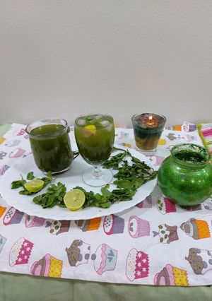 A picture of Refreshing mint lemonade.