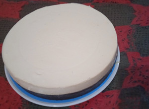 Una foto de Cheesecake con base de budín de chocolate