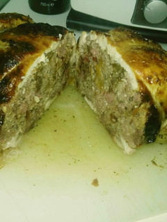 Una foto de Pollo relleno Navideño