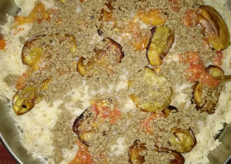 مقلوبة الباذنجان الشامية