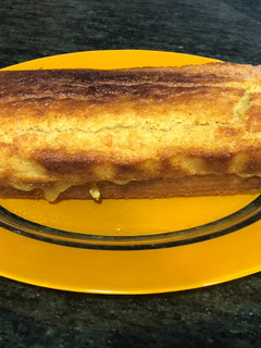Una foto de Bizcocho de limón relleno de lemon curd